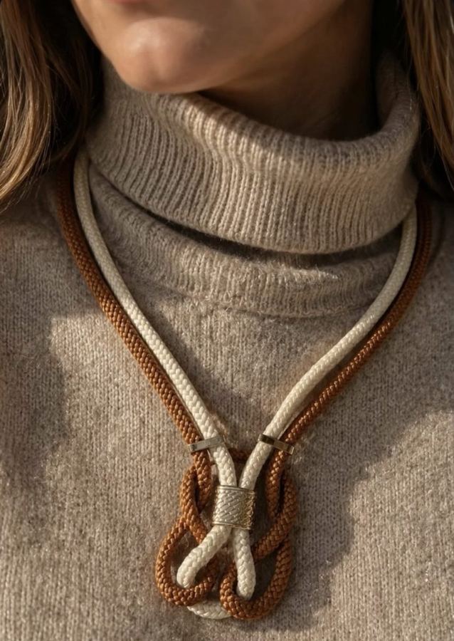 COLLAR MARBELLA